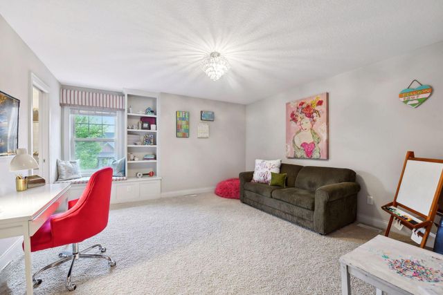 5295 Ranchview Lane N, Plymouth, MN 55446