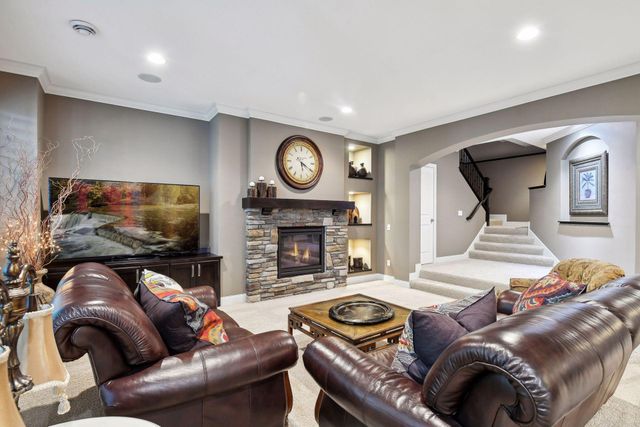 5295 Ranchview Lane N, Plymouth, MN 55446