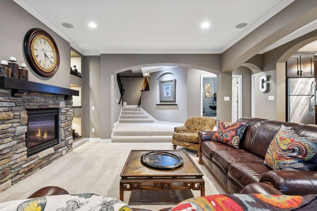 5295 Ranchview Lane N, Plymouth, MN 55446