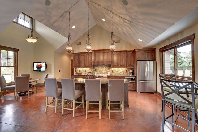 5295 Ranchview Lane N, Plymouth, MN 55446