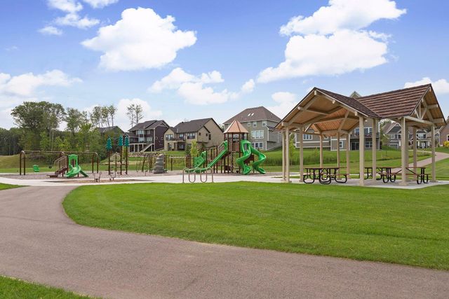 5295 Ranchview Lane N, Plymouth, MN 55446
