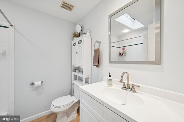 2122 PEMBERTON ST, Philadelphia, PA 19146