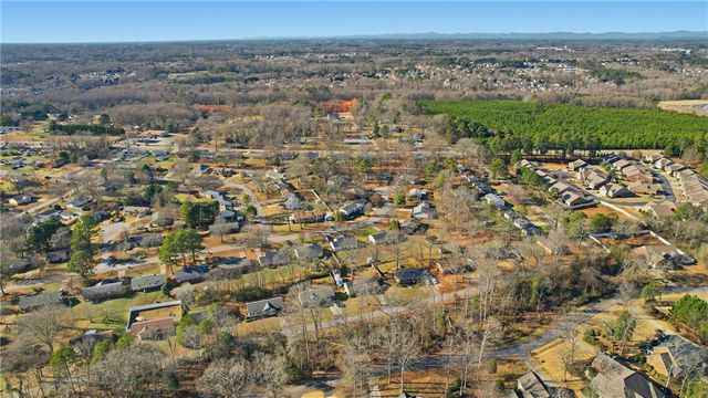 2703 Dellwood Lane, Anderson, SC 29621