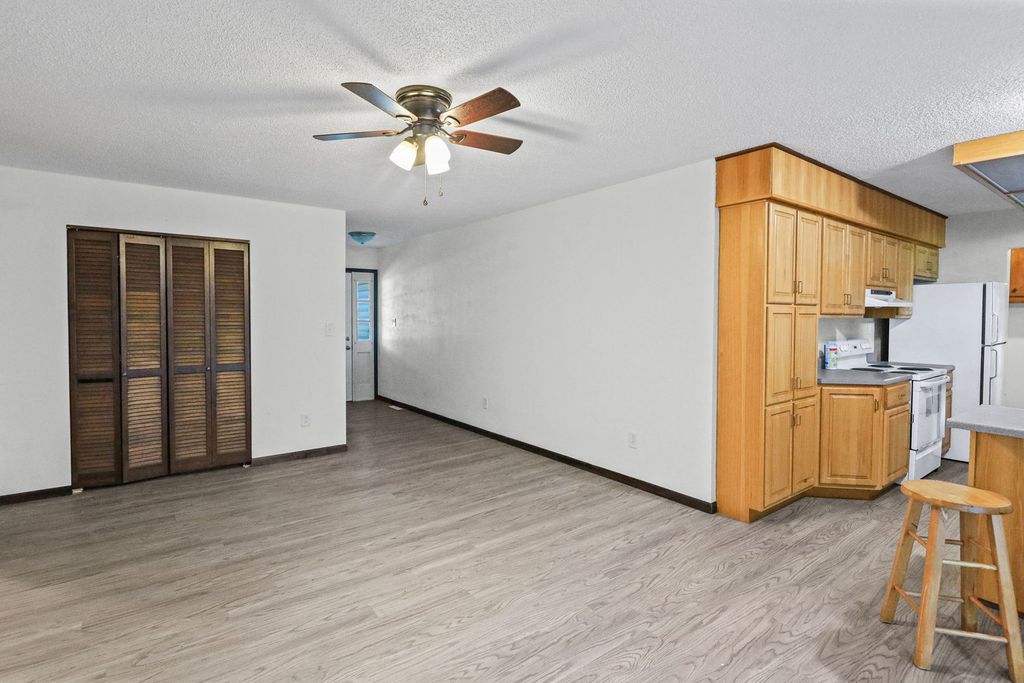 Image 13 of property listing at 3275 Selmaville Road, Salem, IL 62881