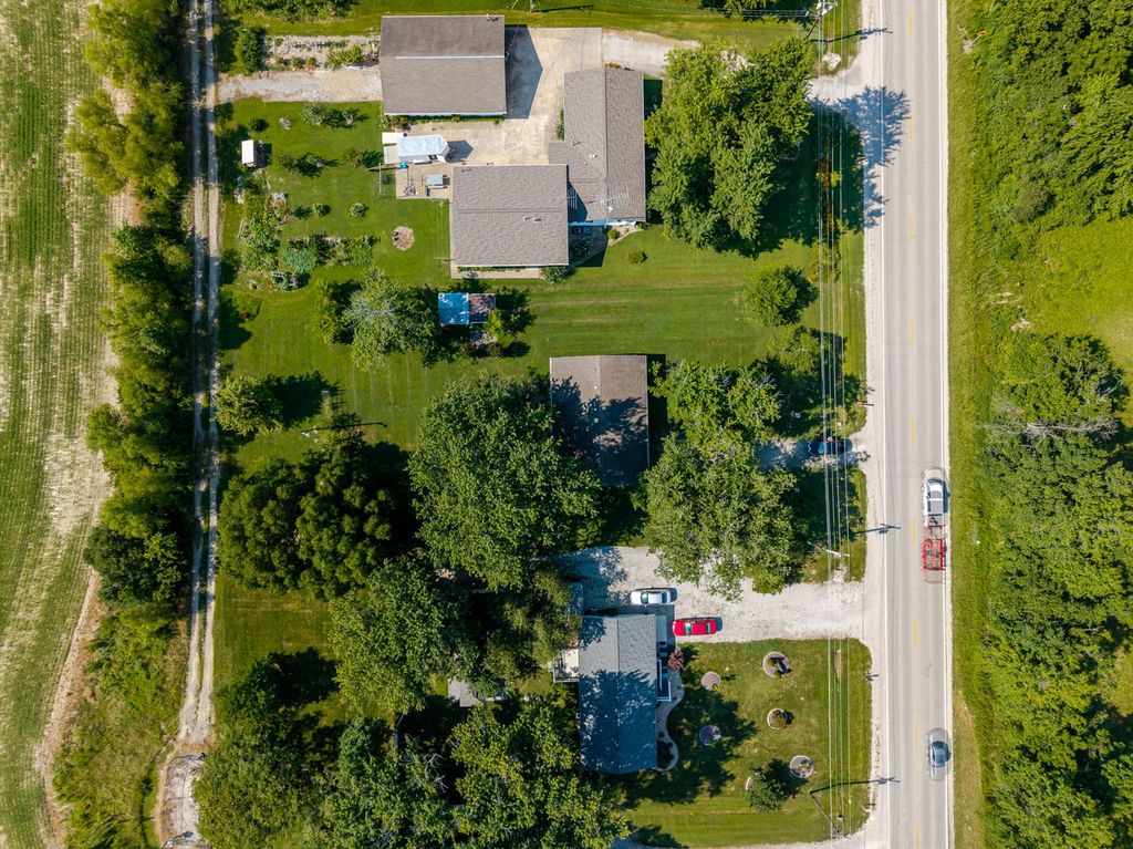 Image 35 of property listing at 3275 Selmaville Road, Salem, IL 62881