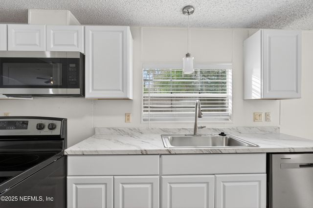 2160 GLEN GARDNER Drive, Jacksonville, FL 32246