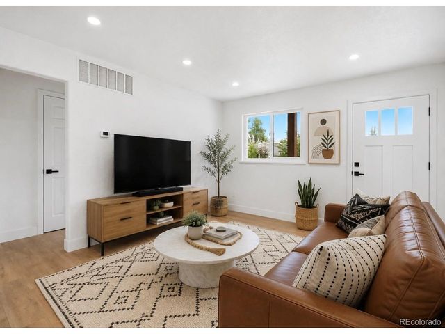 3150 W Alaska Pl, Denver, CO 80219