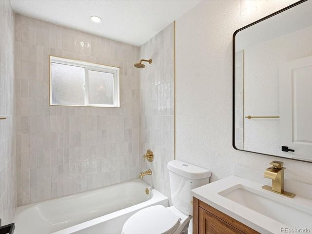 3150 W Alaska Pl, Denver, CO 80219