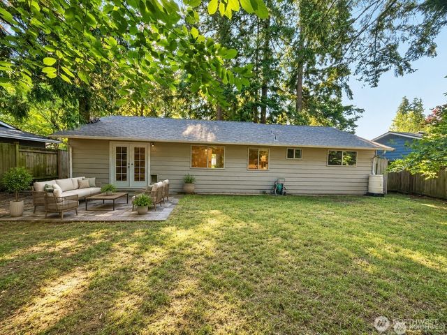 14037 108th Avenue NE, Kirkland, WA 98034