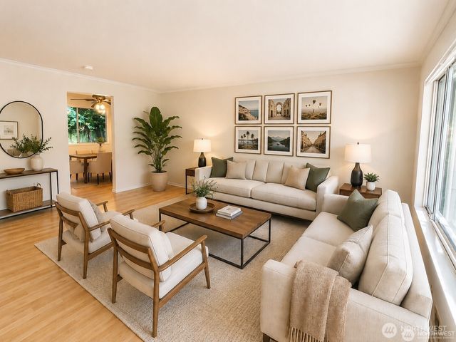 14037 108th Avenue NE, Kirkland, WA 98034