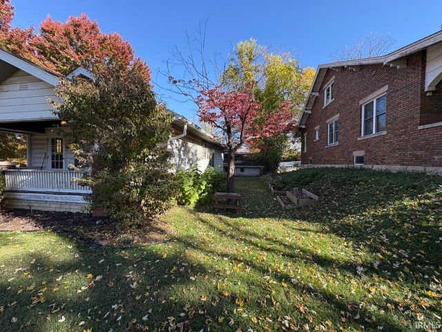 810 N Walnut Street, Bloomington, IN 47404