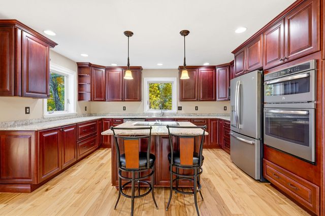 146 Heald Street, Pepperell, MA 01463