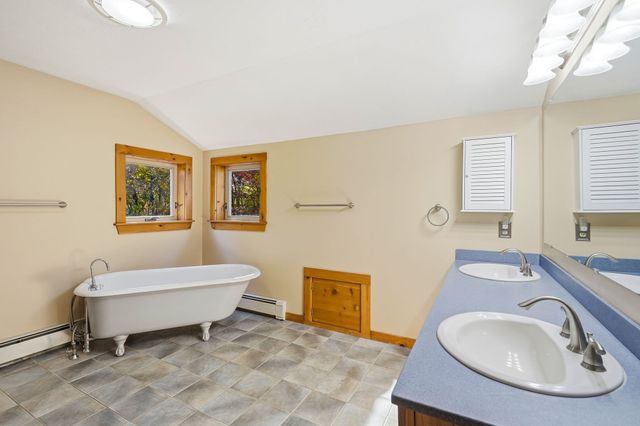 146 Heald Street, Pepperell, MA 01463