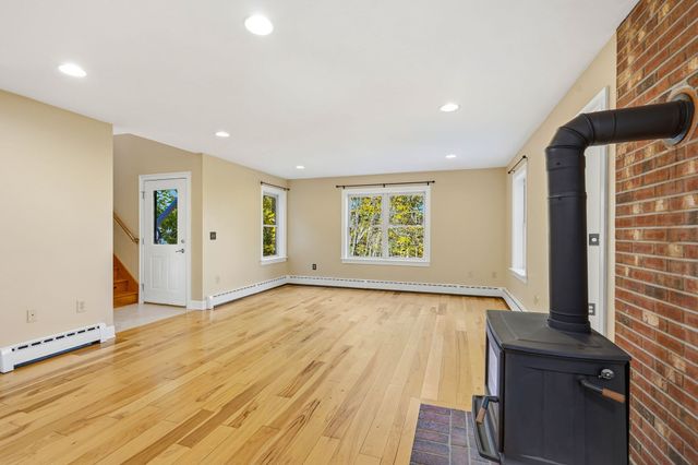 146 Heald Street, Pepperell, MA 01463