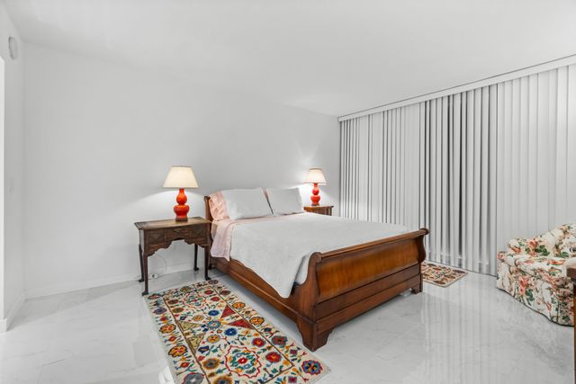 2780 S Ocean Boulevard 306, Palm Beach, FL 33480