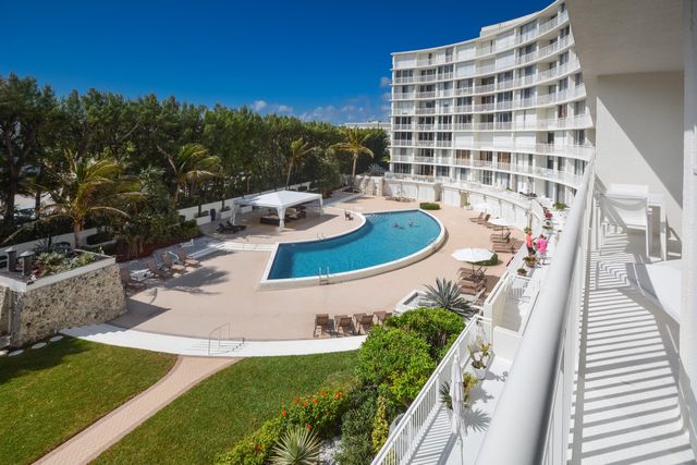 2780 S Ocean Boulevard 306, Palm Beach, FL 33480
