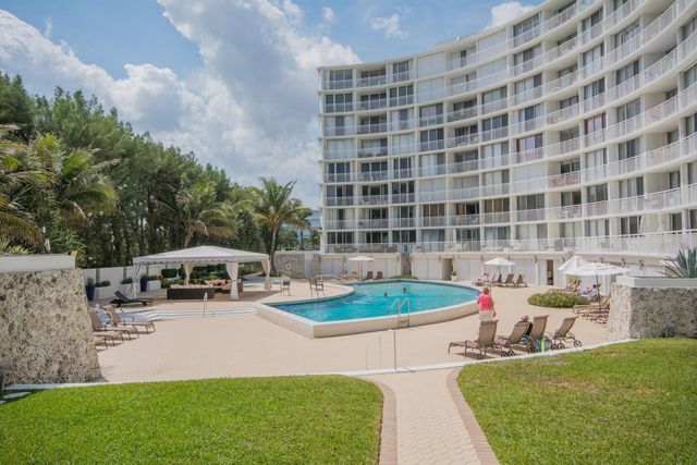 2780 S Ocean Boulevard 306, Palm Beach, FL 33480