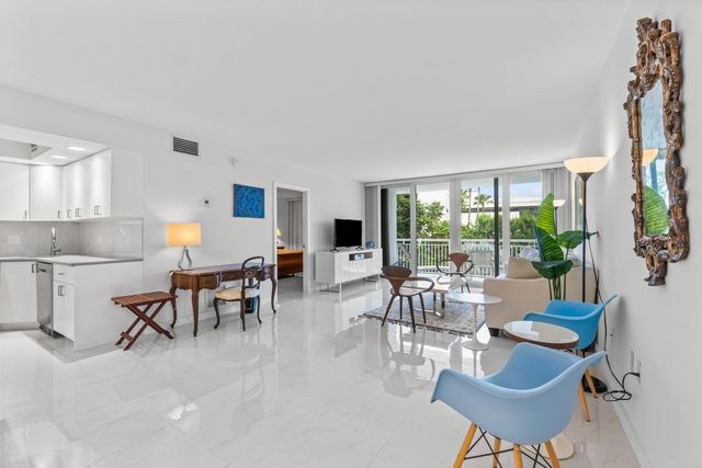 2780 S Ocean Boulevard 306, Palm Beach, FL 33480