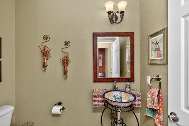 2001 NE Innsbruck Drive, Ankeny, IA 50021