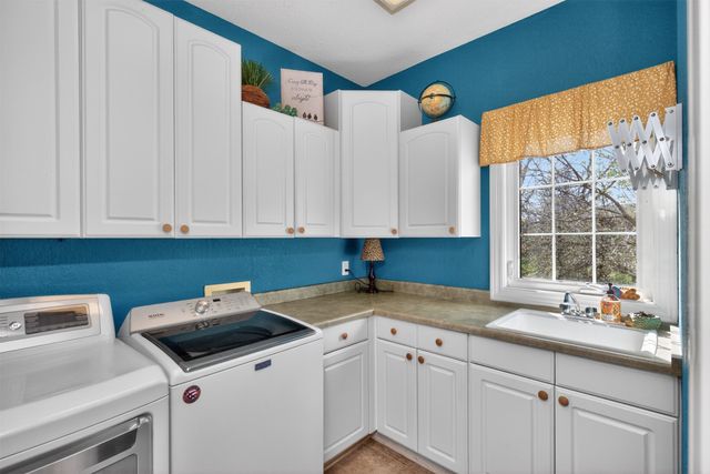 2001 NE Innsbruck Drive, Ankeny, IA 50021