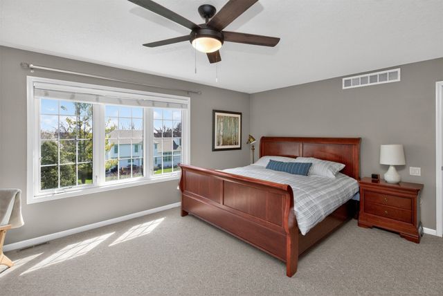 2001 NE Innsbruck Drive, Ankeny, IA 50021