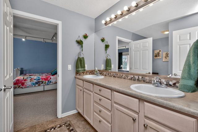 2001 NE Innsbruck Drive, Ankeny, IA 50021