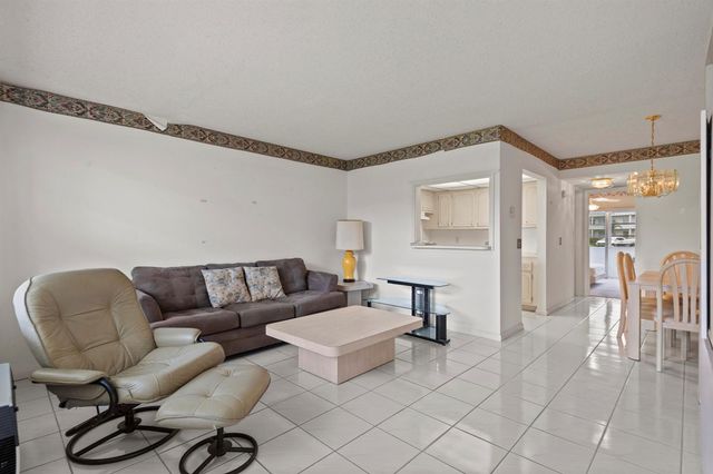 270 Farnham L 270, Deerfield Beach, FL 33442