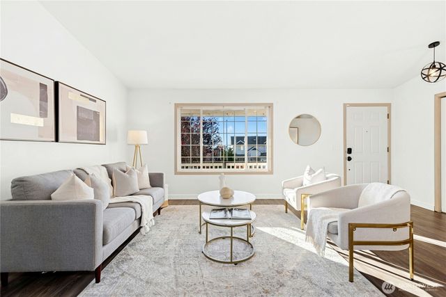 7007 78th Dr NE, Marysville, WA 98270