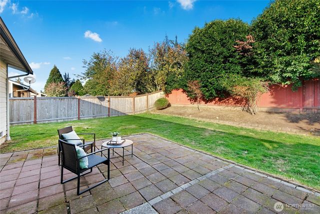 7007 78th Dr NE, Marysville, WA 98270