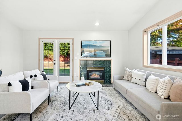 7007 78th Dr NE, Marysville, WA 98270