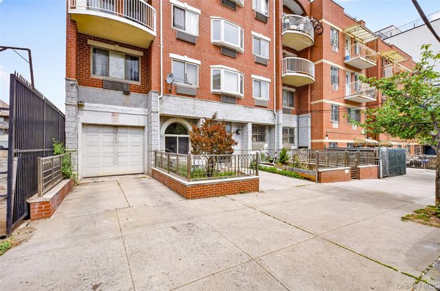 11231 38th Avenue 3D, Corona, NY 11368