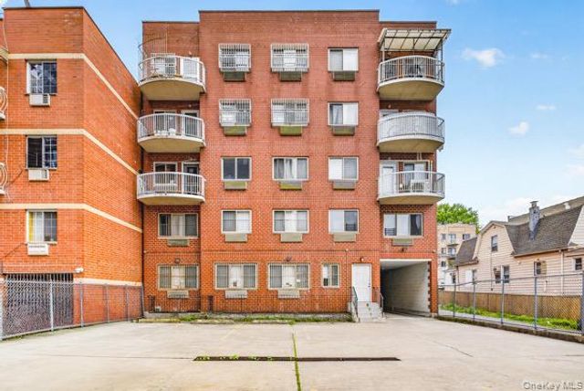 11231 38th Avenue 3D, Corona, NY 11368