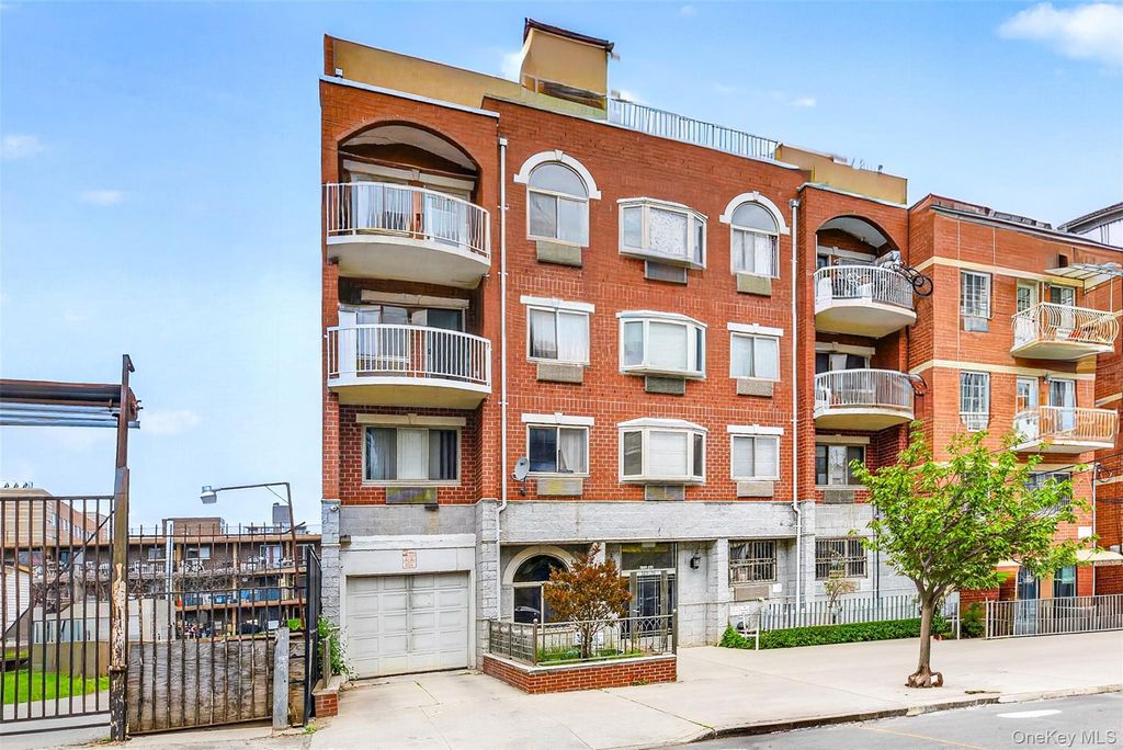 11231 38th Avenue 3D, Corona, NY 11368