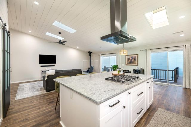 12811 Greenbrook Loop, Penn Valley, CA 95946