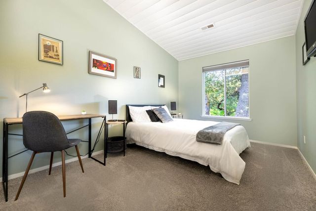 12811 Greenbrook Loop, Penn Valley, CA 95946