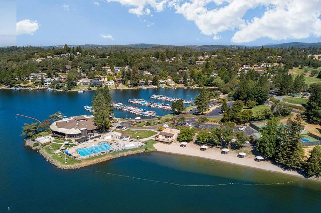 12811 Greenbrook Loop, Penn Valley, CA 95946