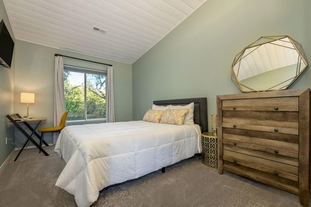 12811 Greenbrook Loop, Penn Valley, CA 95946