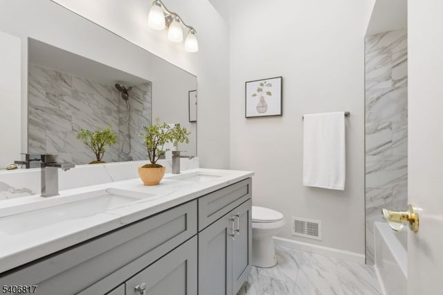 230 Arlington Ave, South Plainfield Boro, NJ 07080