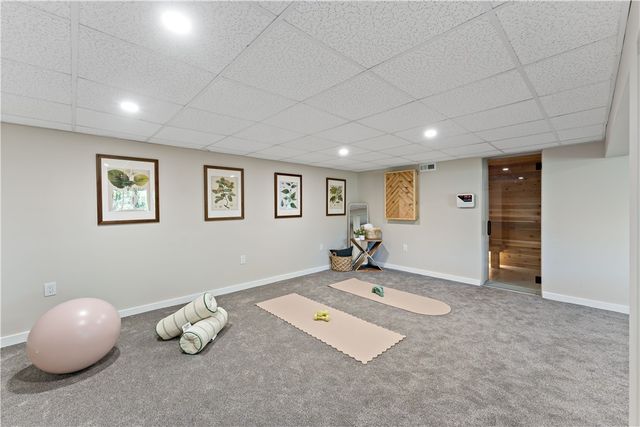 490 Old Clairton Rd, Pleasant Hills, PA 15236