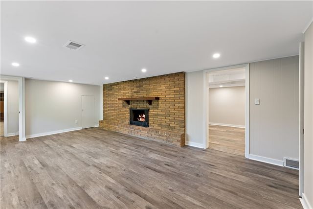 490 Old Clairton Rd, Pleasant Hills, PA 15236