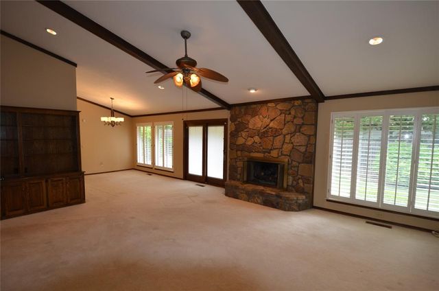 820 Sandhurst Drive, Edmond, OK 73034