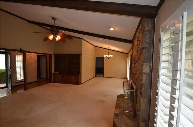 820 Sandhurst Drive, Edmond, OK 73034