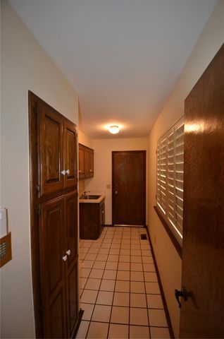 820 Sandhurst Drive, Edmond, OK 73034