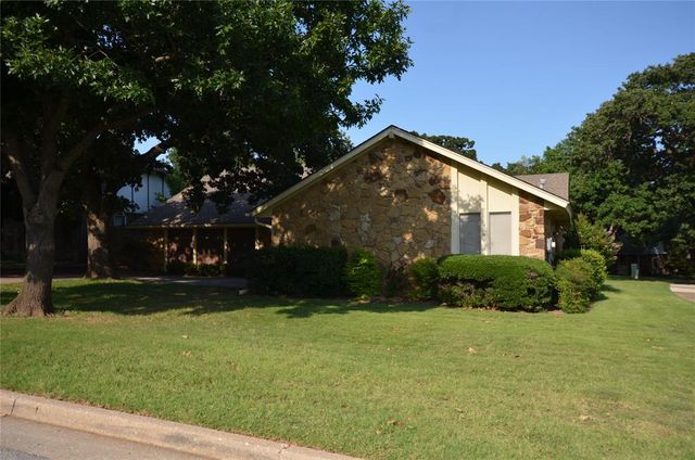 820 Sandhurst Drive, Edmond, OK 73034