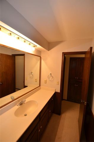 820 Sandhurst Drive, Edmond, OK 73034