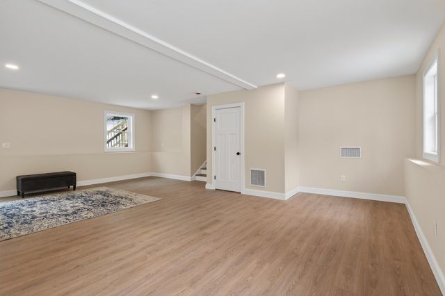 33 McCrillis Road, Nottingham, NH 03290