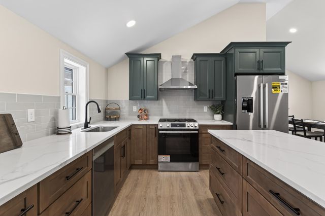 33 McCrillis Road, Nottingham, NH 03290