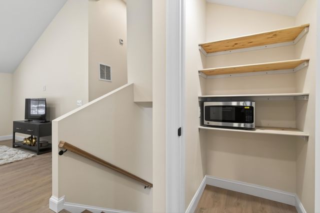 33 McCrillis Road, Nottingham, NH 03290