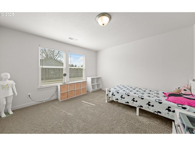 463 35TH St, Springfield, OR 97478