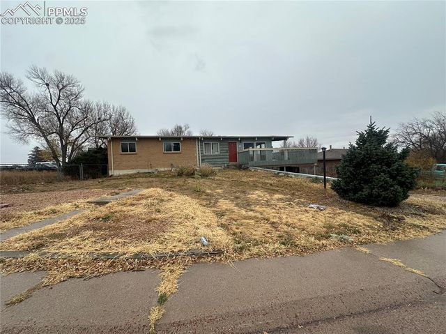 21 Minden Circle, Colorado Springs, CO 80906